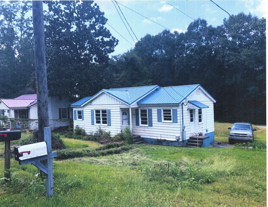 49 Lakeside Dr, Childersburg, AL 35044 House Rental in Childersburg