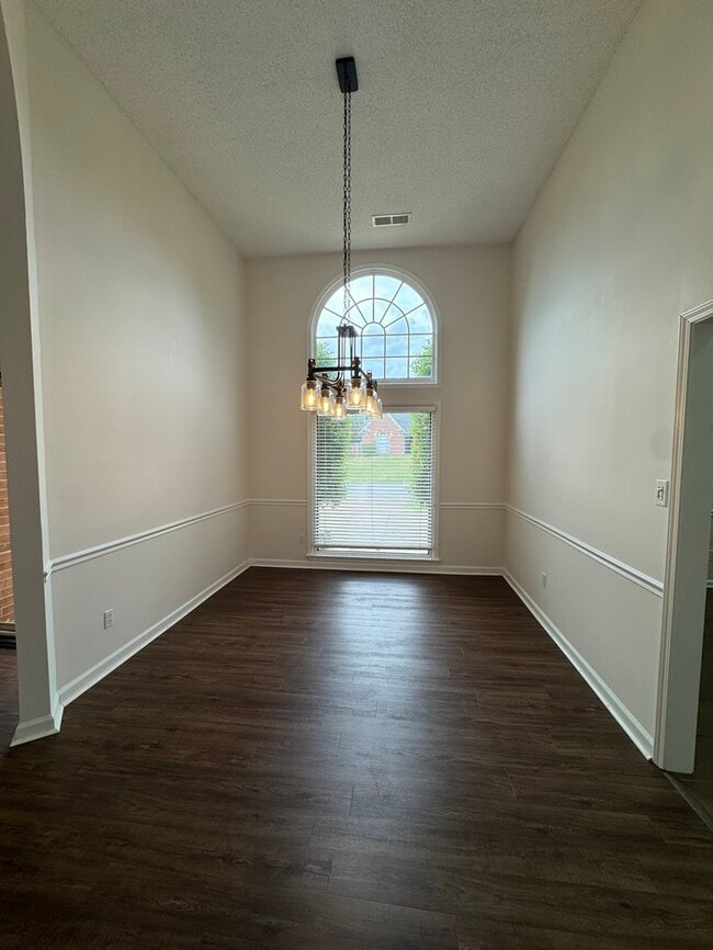 Foto del edificio - 1966 Abbott Cove