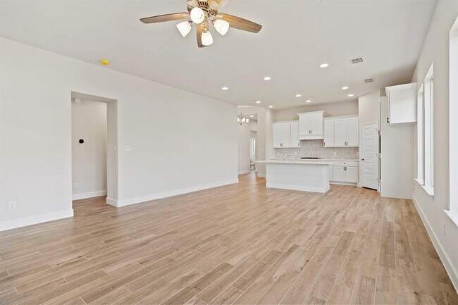 Building Photo - 16314 Rock Hollow Bend Ln