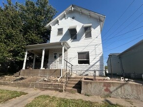 Building Photo - 1415 Pershing Ave