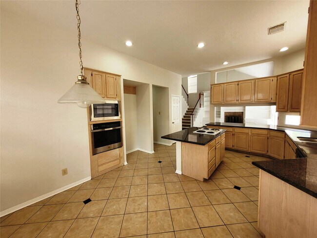 Foto del edificio - 17403 Canyon Knoll Dr