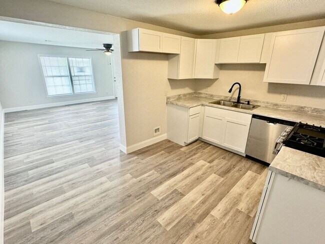Foto del edificio - 813 J St NW