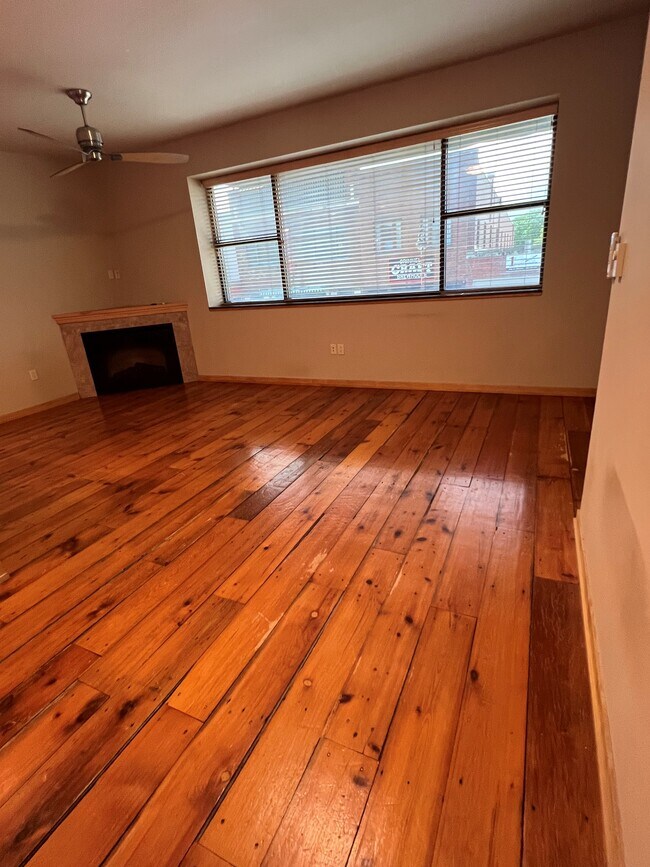 Living Room - 922 Main St