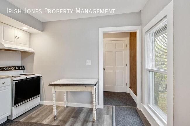 Building Photo - 10601 Alleghany Rd