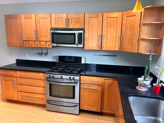 Foto del edificio - 4-6 Stinson Ct