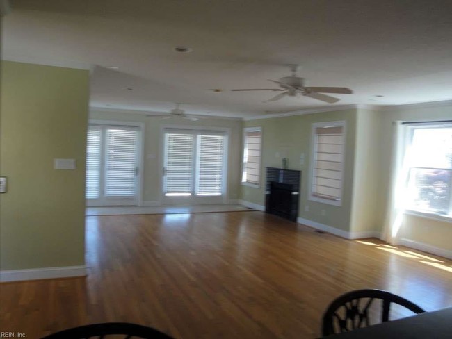 Building Photo - 3 bedroom in Virginia Beach VA 23451