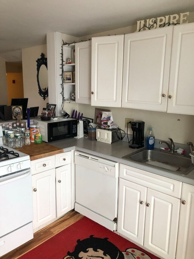 17 Uni - 17 Uni Apartment