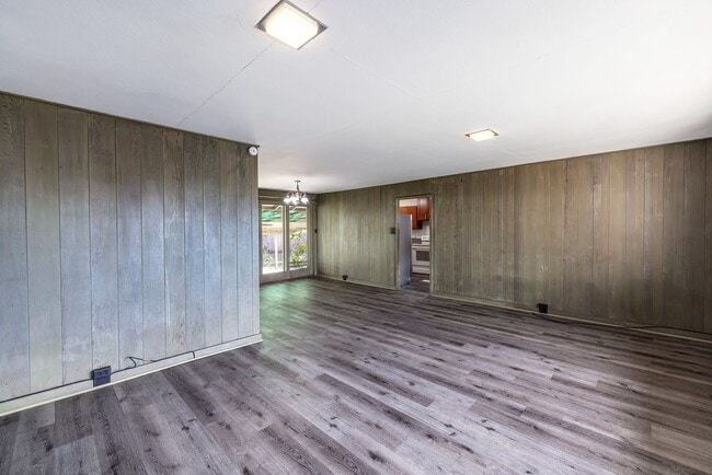 Building Photo - 1644 Palolo Ave