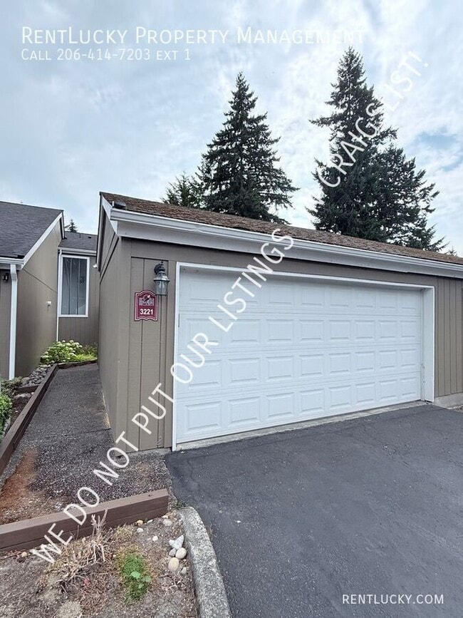Building Photo - 3221 SW 319th Pl