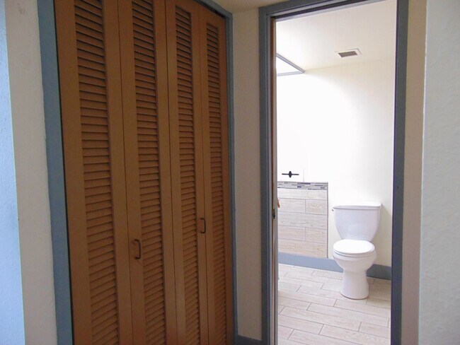 Foto del edificio - Waiakea Villas Condo - Studio w/ full kitchen plus lanai