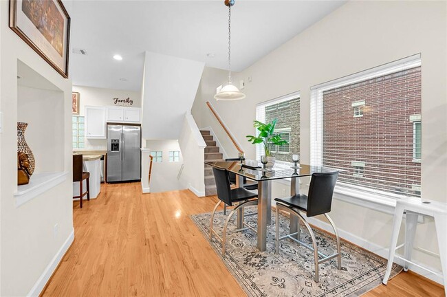 Building Photo - 8751 Bryam St
