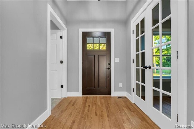 Foto del edificio - 1654 Giddings Rd