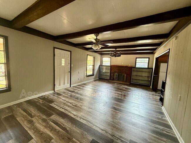 Foto del edificio - 4749 Rexway Ln