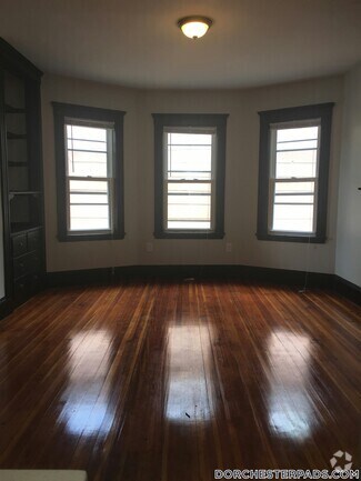 Building Photo - 10 Taft St