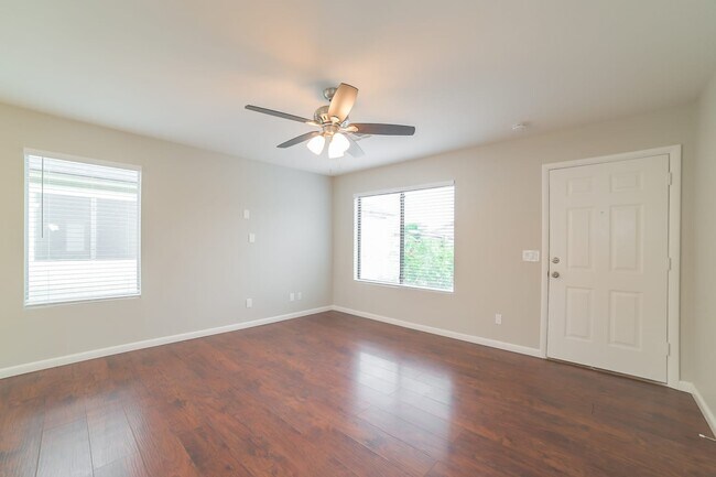 Foto del edificio - 8514 W Highland Ave