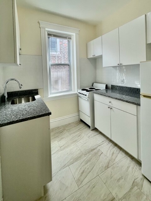 Foto principal - 27 Park Dr