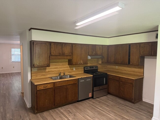 Foto del edificio - 2505 Simms St