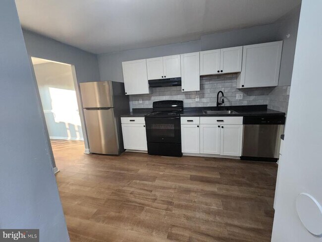 Foto del edificio - 4703 Rookewood Pl