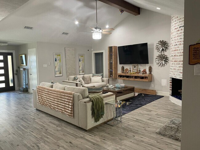 Foto del edificio - 14227 Sandfield Dr