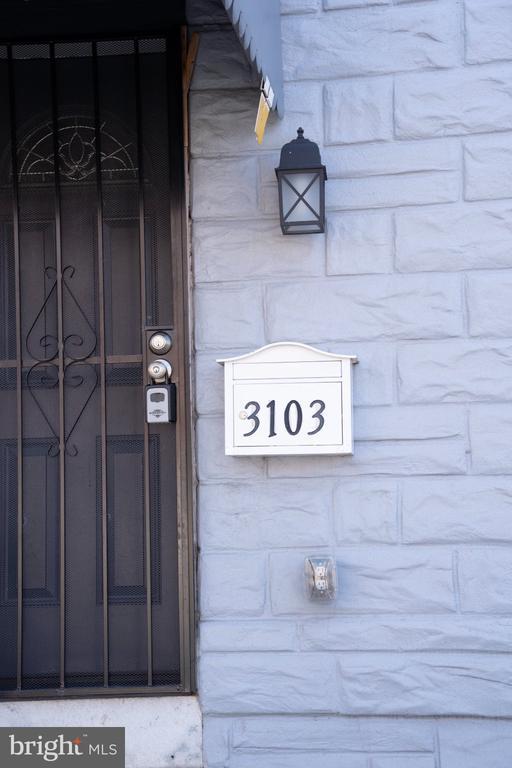 Foto del edificio - 3103 E Monument St