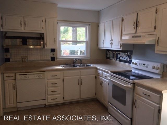 Foto del edificio - 3 br, 1.5 bath House - 5608 Buttonwood Court