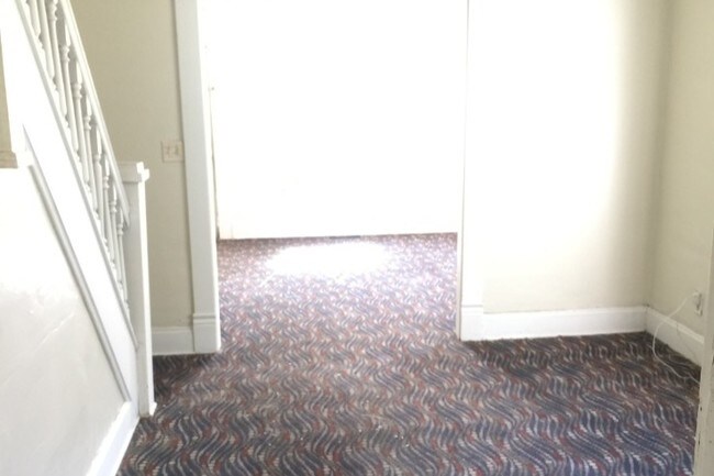 Foto del edificio - 1670 Manchester Ave