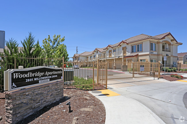 Foto del edificio - Woodbridge Place Apartments