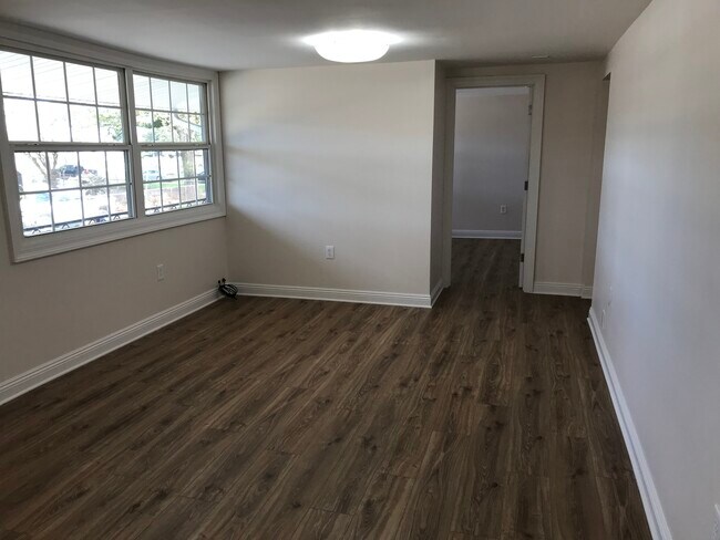 Living - 420 S Anthony St