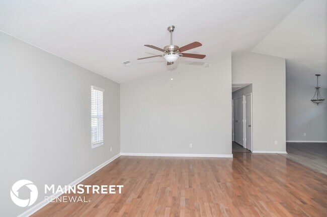 Foto del edificio - 4734 Waterfront Oak Dr