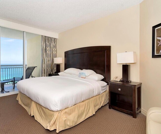 Building Photo - 17375  Collins Ave  1908-1 Sunny Isles Bea...