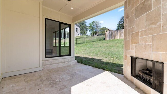 Foto del edificio - 3785 Lower Roswell Rd