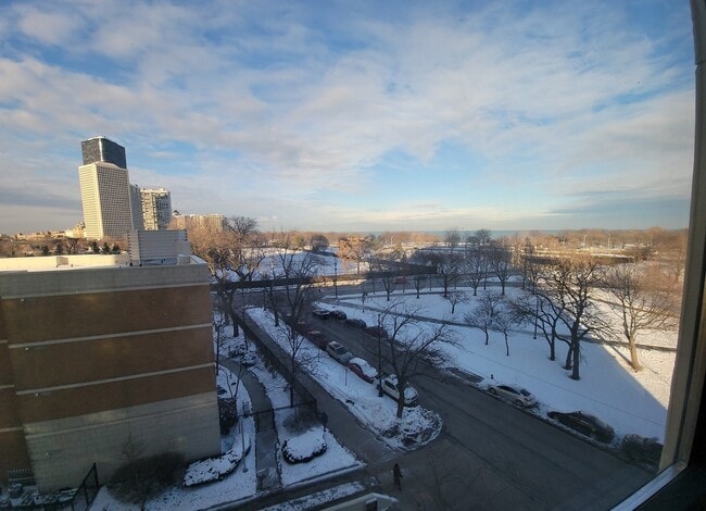 Building Photo - 5100 N Marine Dr