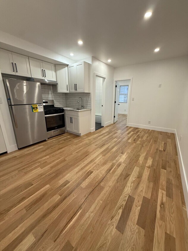 Foto principal - 9717 101st St