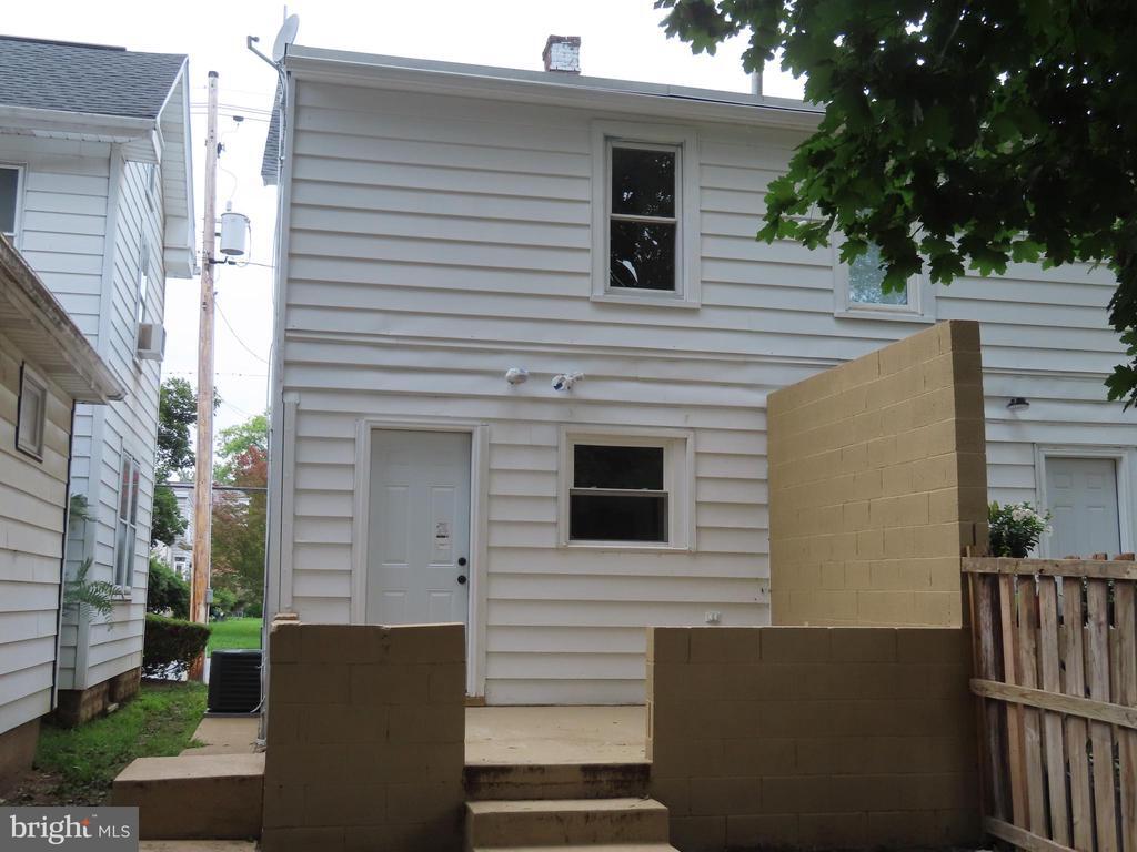 Foto del edificio - 828 Broad St