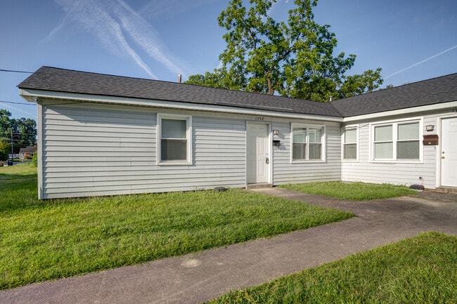 Building Photo - 1328 Maple St