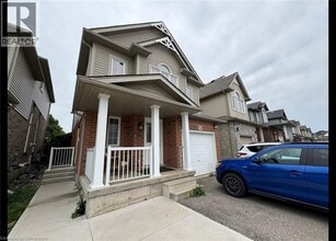 Building Photo - 361 Parkvale Dr