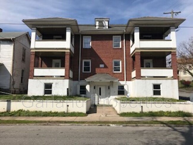 Foto del edificio - 301 Gilmer Ave NW