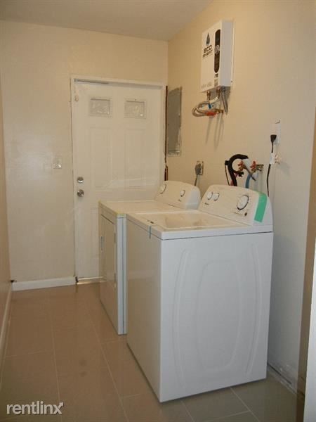 Foto del edificio - 3 br, 2 bath House - 2748 SW 46th Ct