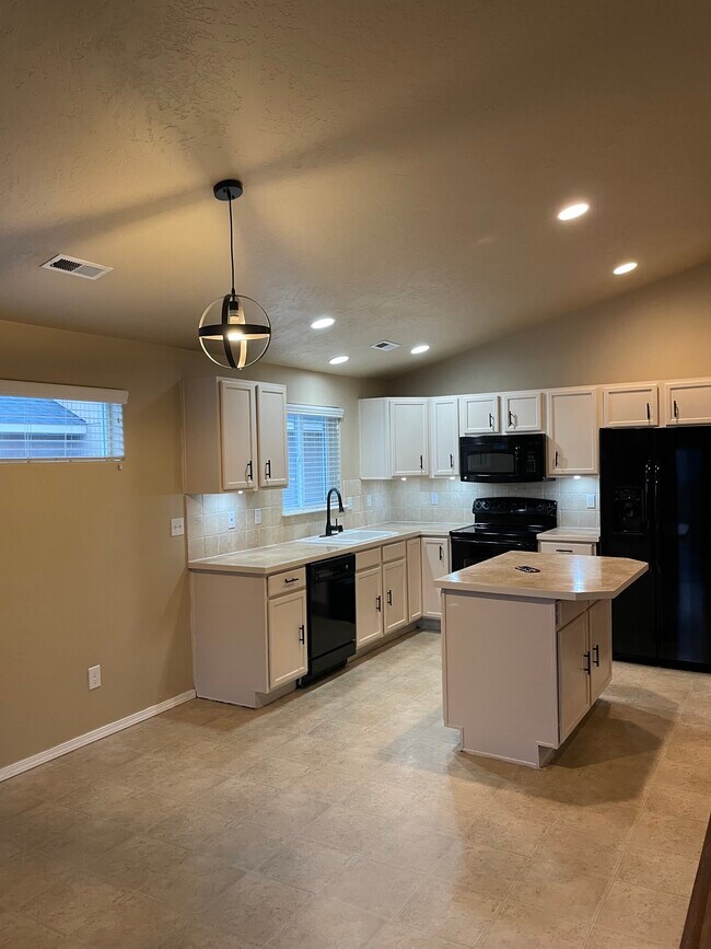 área del comedor - 314 SW Homestead Ave