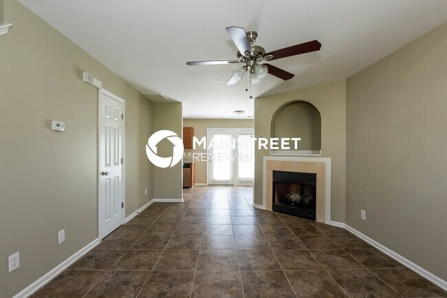 Foto del edificio - 3 Bedroom Pet-Friendly Home in Charlotte, NC with Main Street Renewal