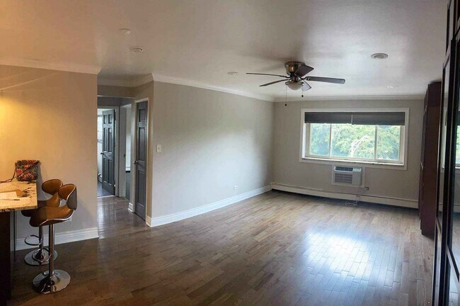 Foto del edificio - 4939 S Dorchester Ave