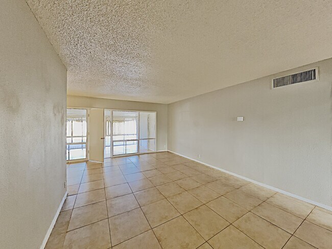 Foto del edificio - 812 W Fairmount Ave