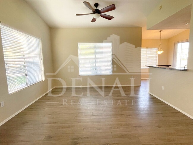 Building Photo - 2929 W Yorkshire Dr