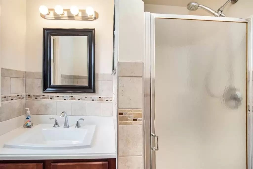 Foto principal - 4980 Ainsley Ave