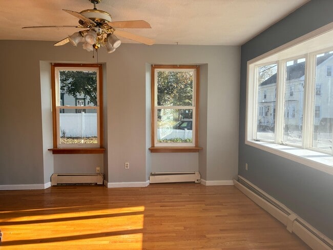 Living Room - 21 Franklin St