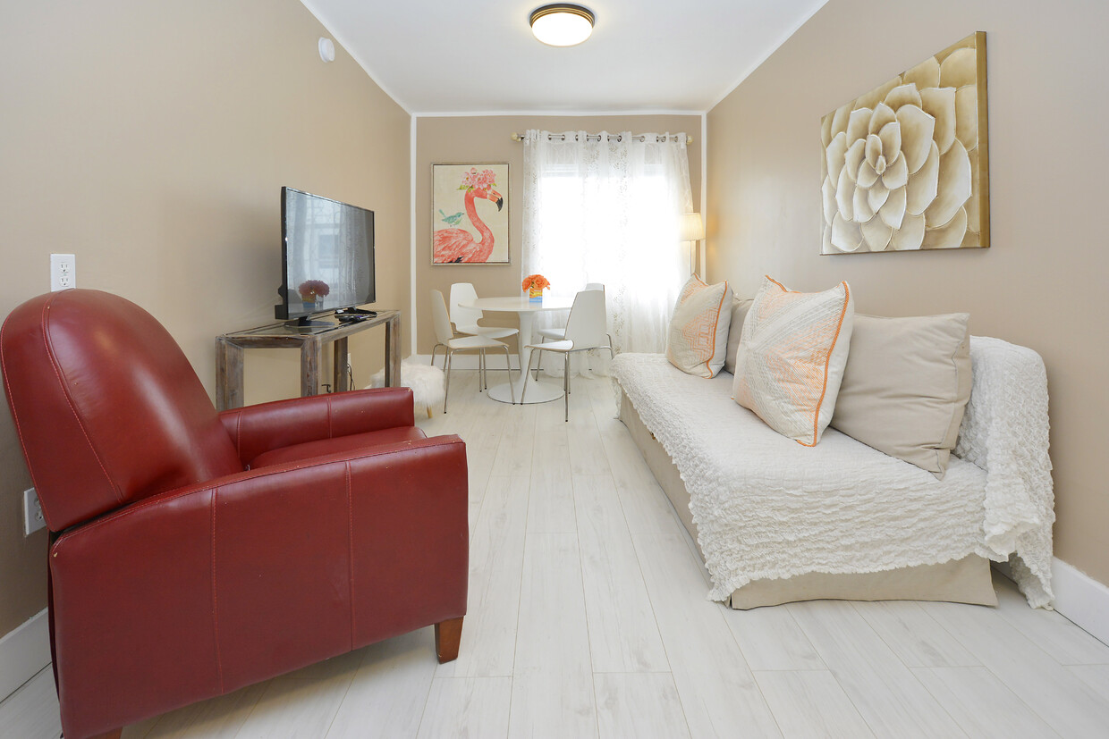 Foto principal - 335 Ocean Dr