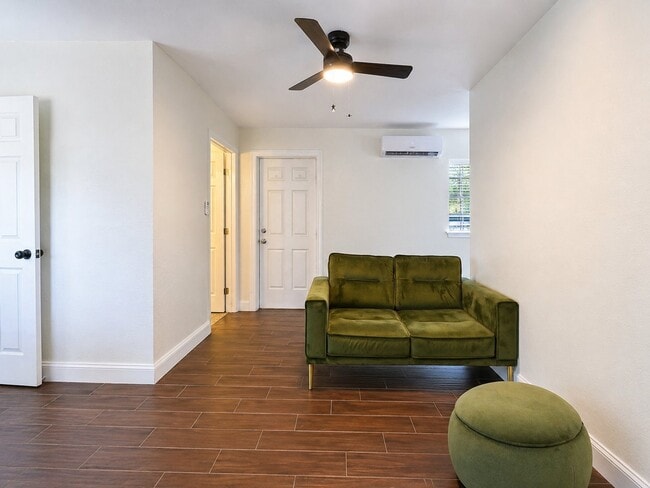 Photo - 7413 Matchett Rd Apartment