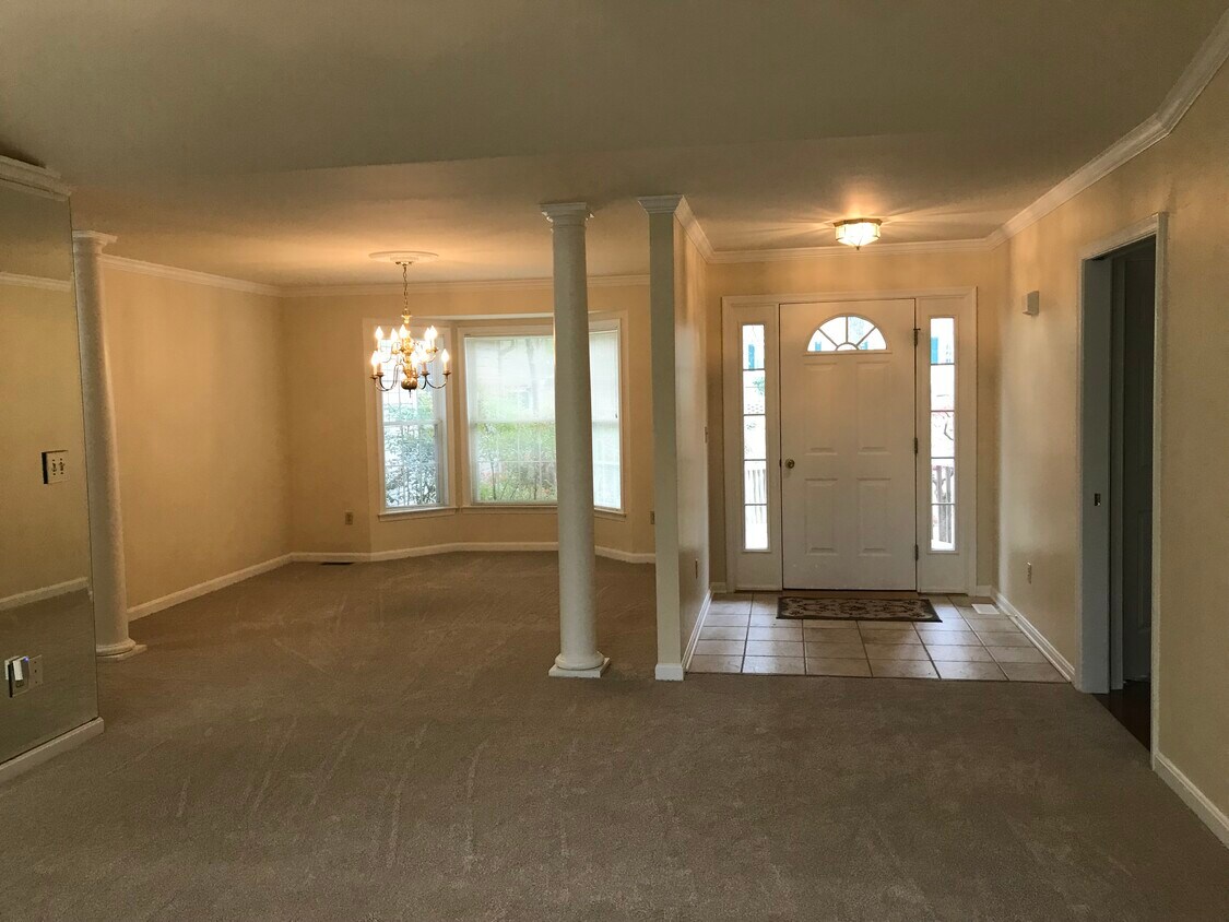 Foto principal - 113 Battlefield Rd