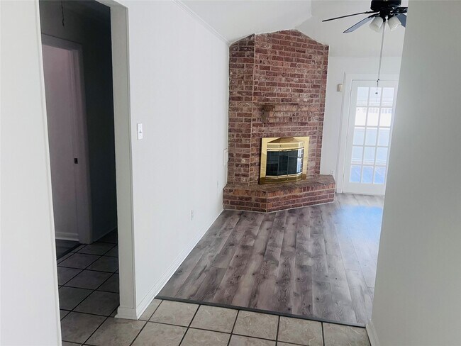 Foto del edificio - 3907 Windmill St