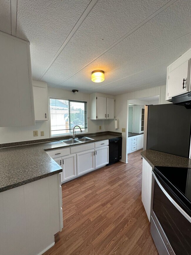 Foto del edificio - Cute 2 Bedroom & 2 Bathroom Home